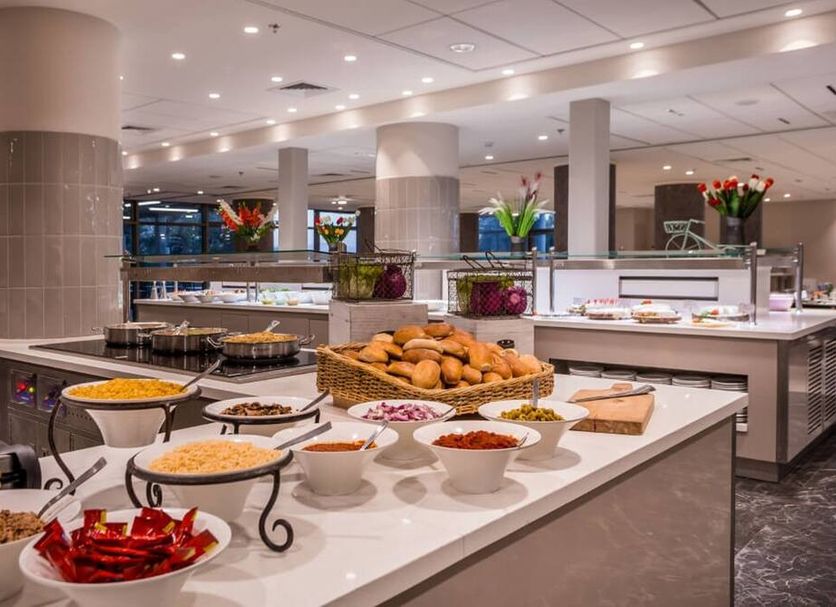 Buffet Photo