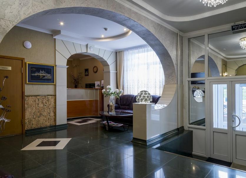Front desk Photo
