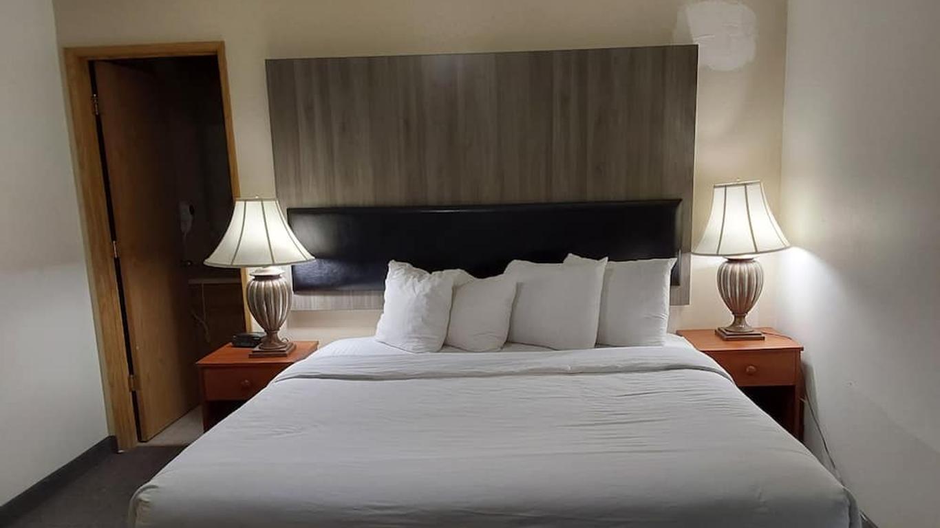 Lavissh inn and Suites