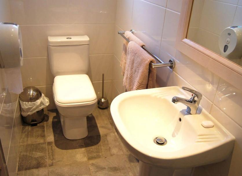 Bathroom Photo