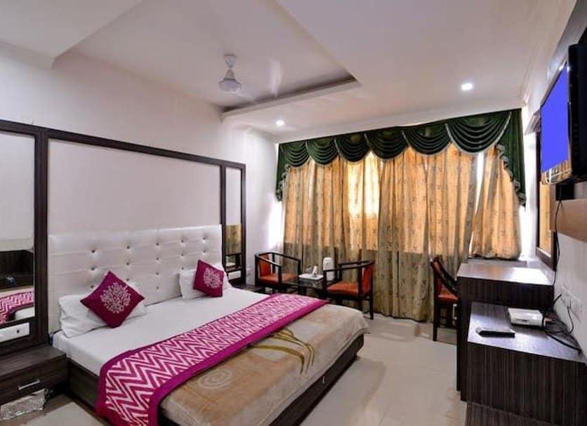 Bedroom Photo