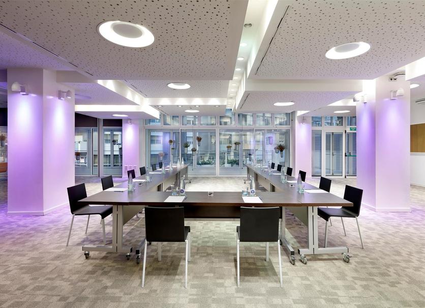 Conference room Photo