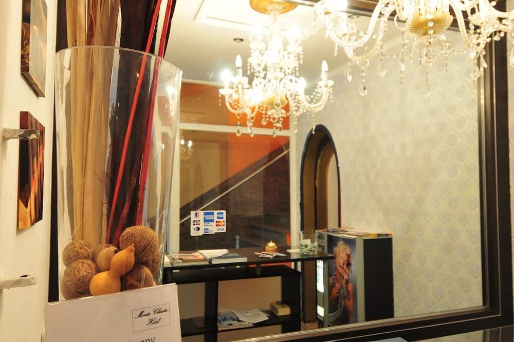 Room amenity
