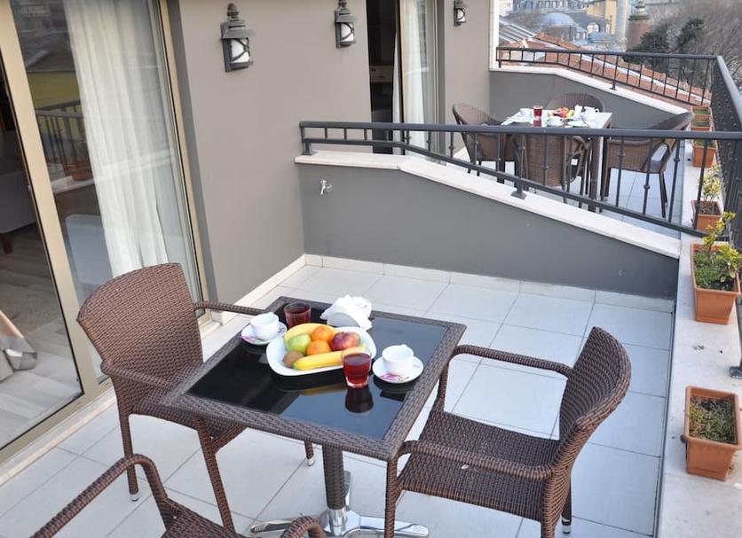 Balcony Photo