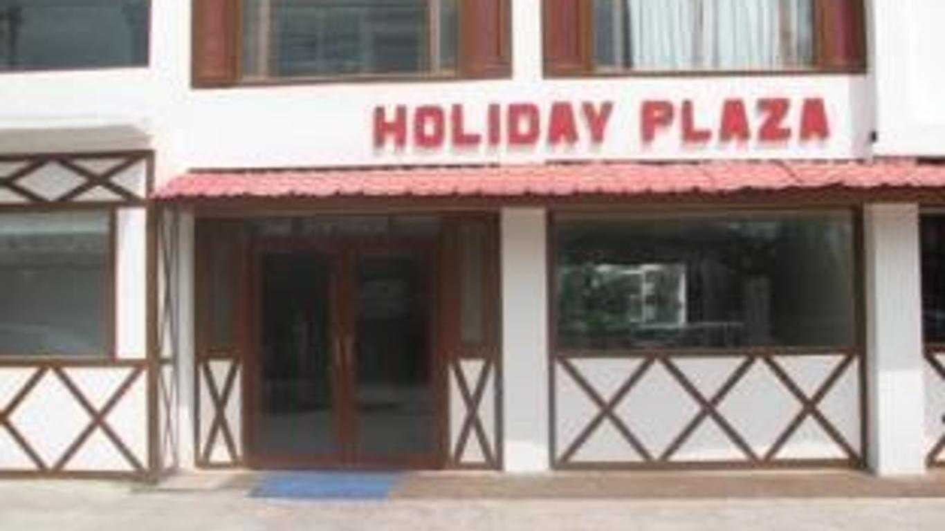 Holiday Plaza Hotel