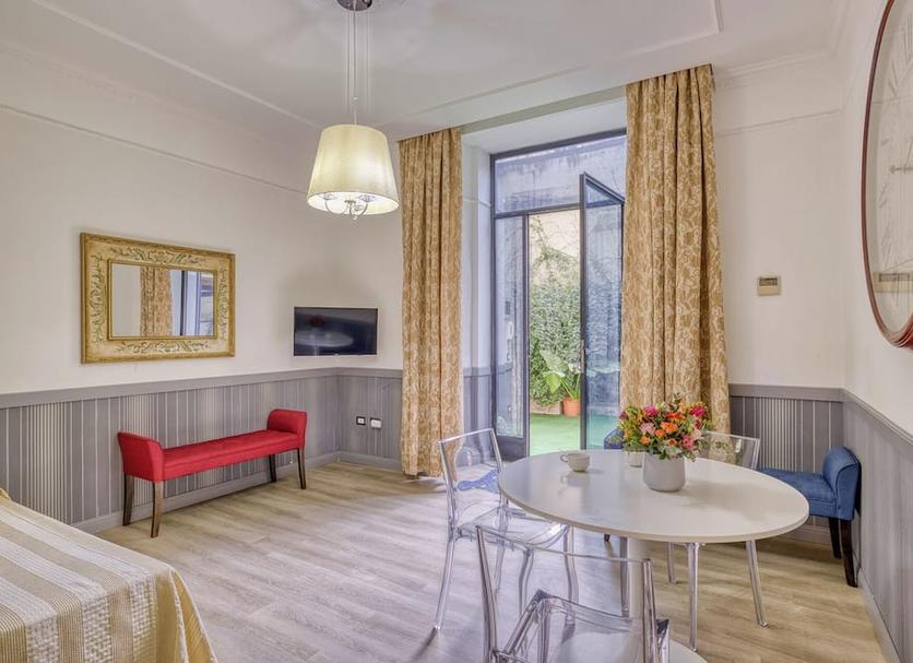 Dining room Photo