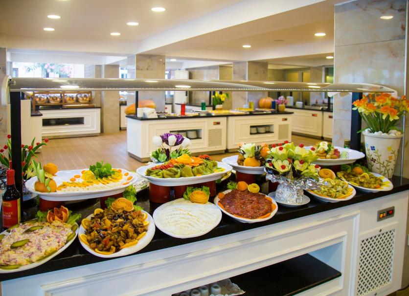 Buffet Photo