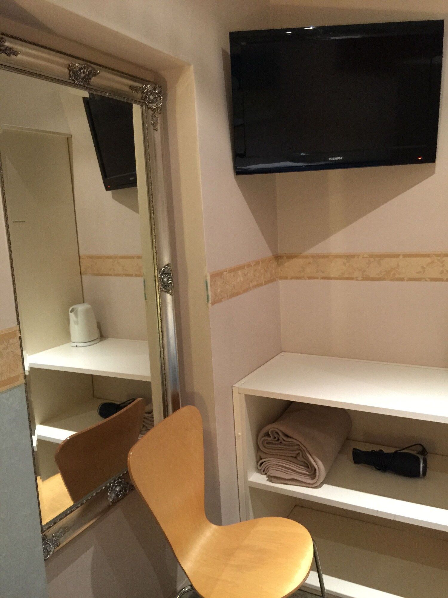 Room amenity