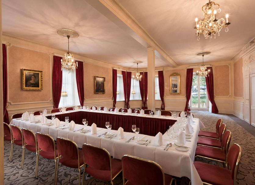 Conference room Photo