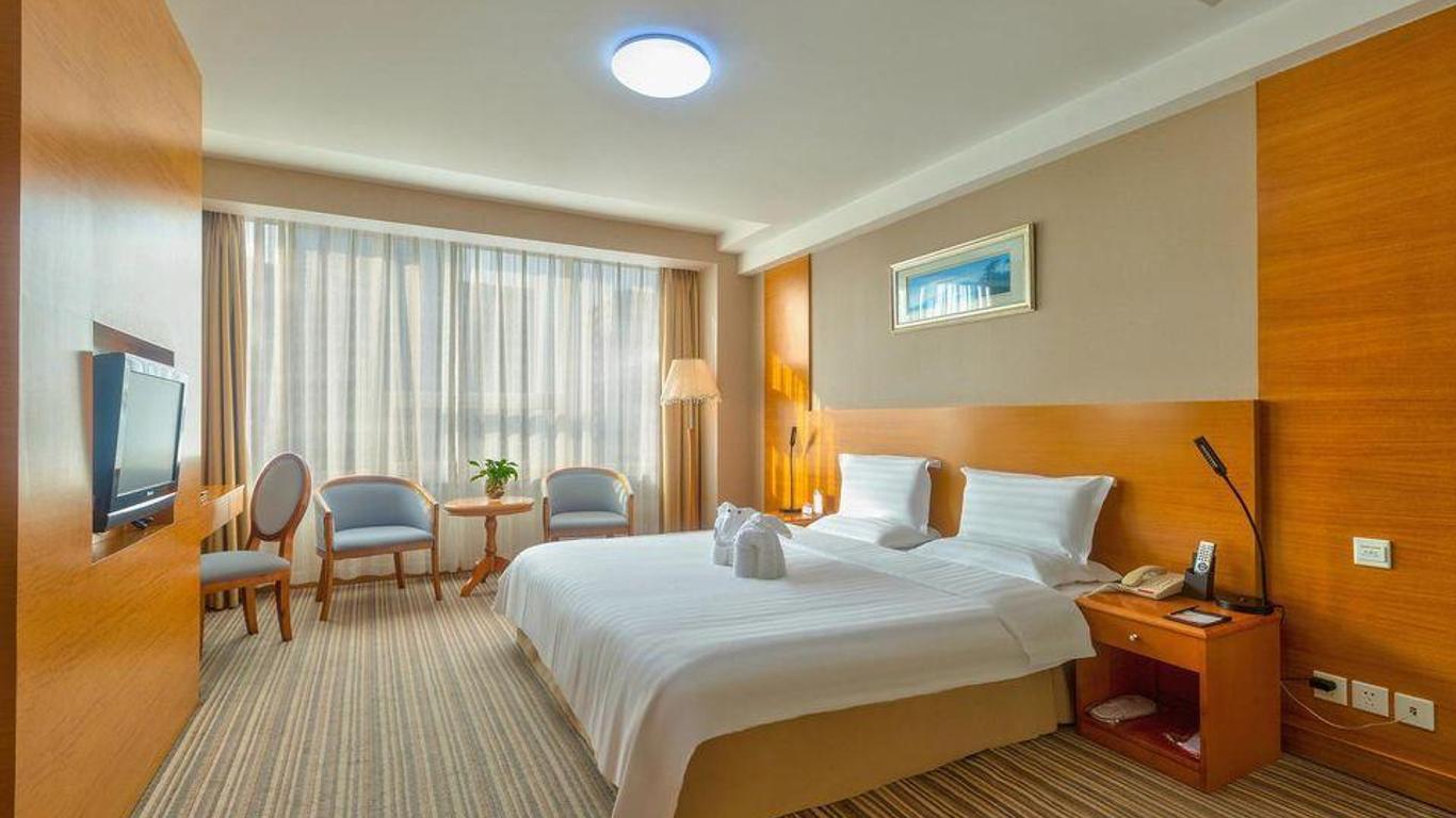 Bolt Hotel