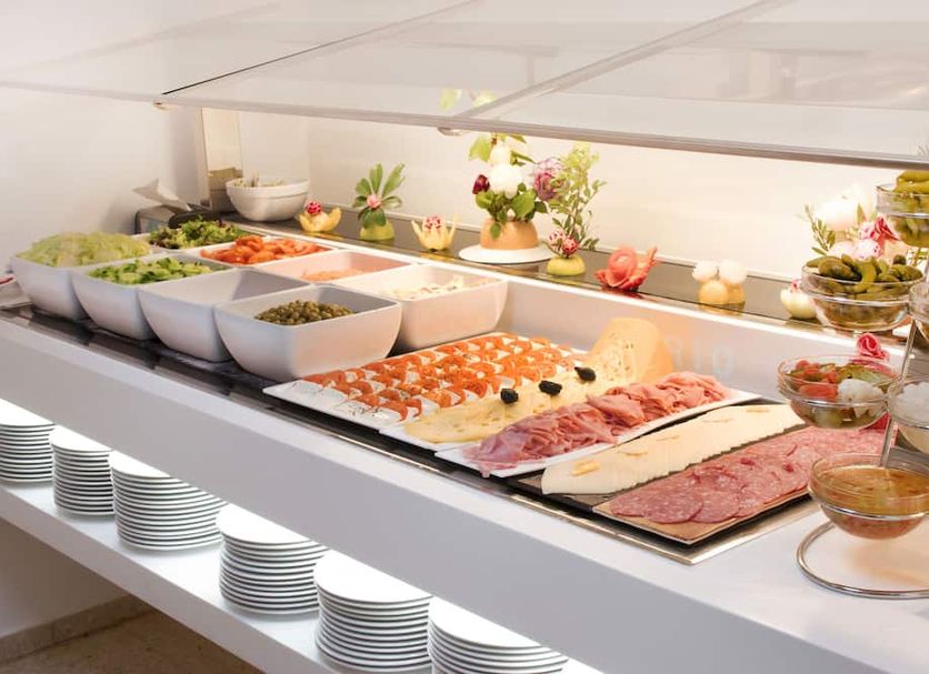 Buffet Photo
