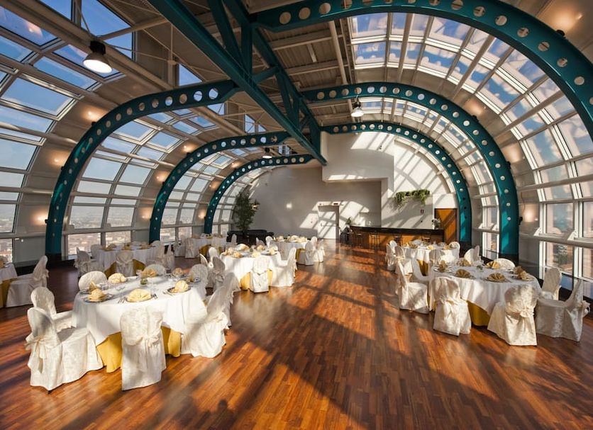 Banquet hall Photo