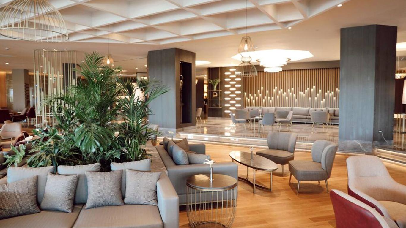 Miramare Beach Hotel