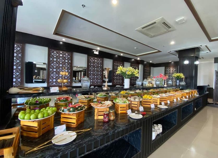 Buffet Photo