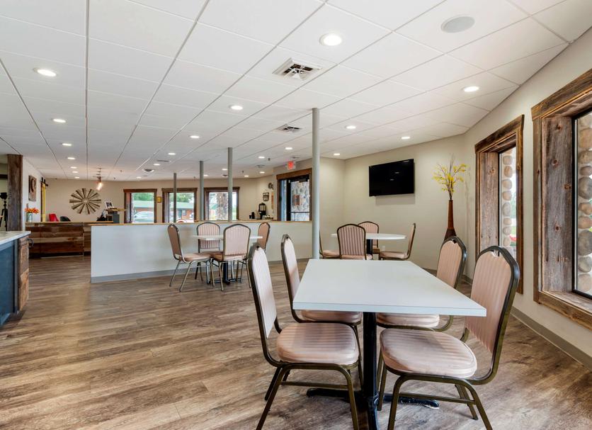 Dining room Photo