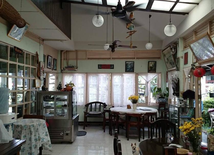 Dining room Photo