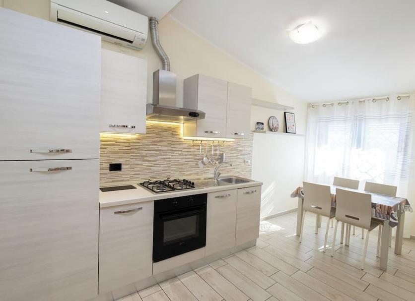 Kitchen Photo