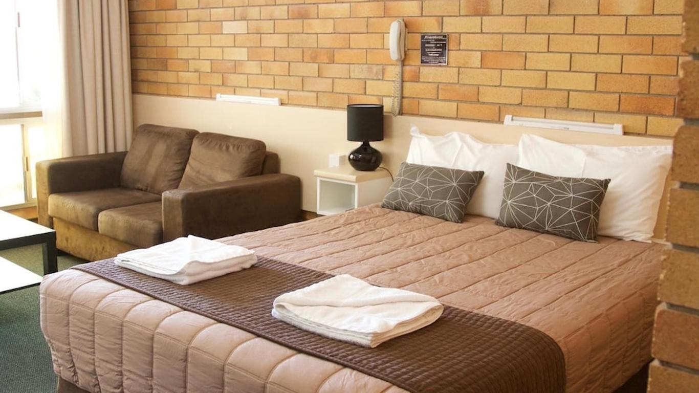 Buckaroo Motor Inn