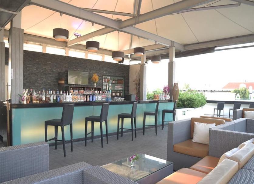 Bar Photo