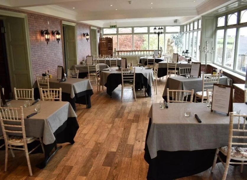 Restaurant Photo