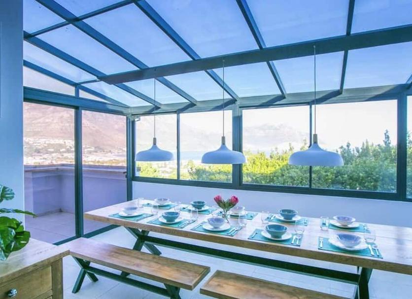Dining room Photo