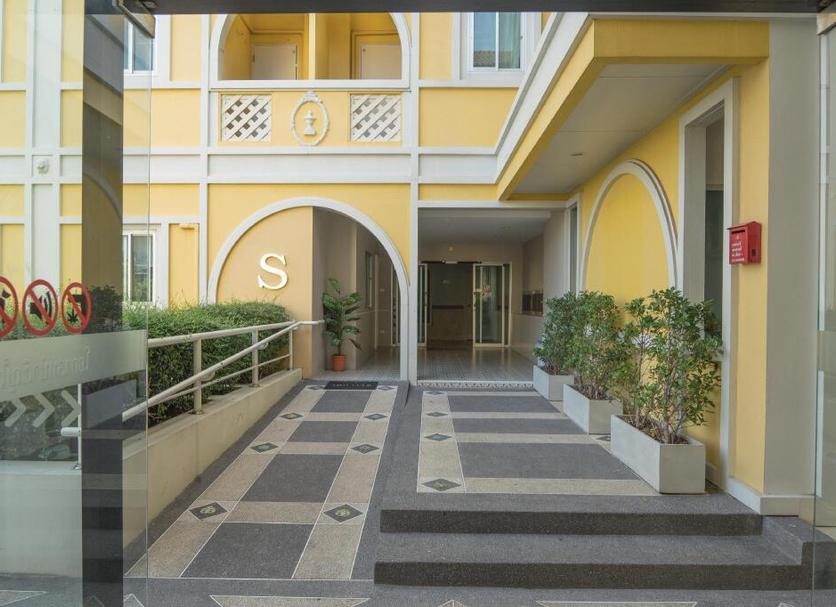 Building Photo
