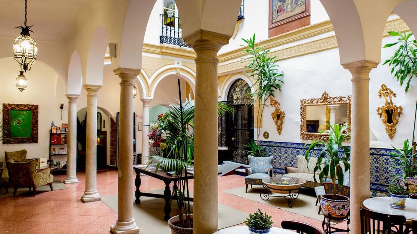 Hotel Abanico Casa Palacio