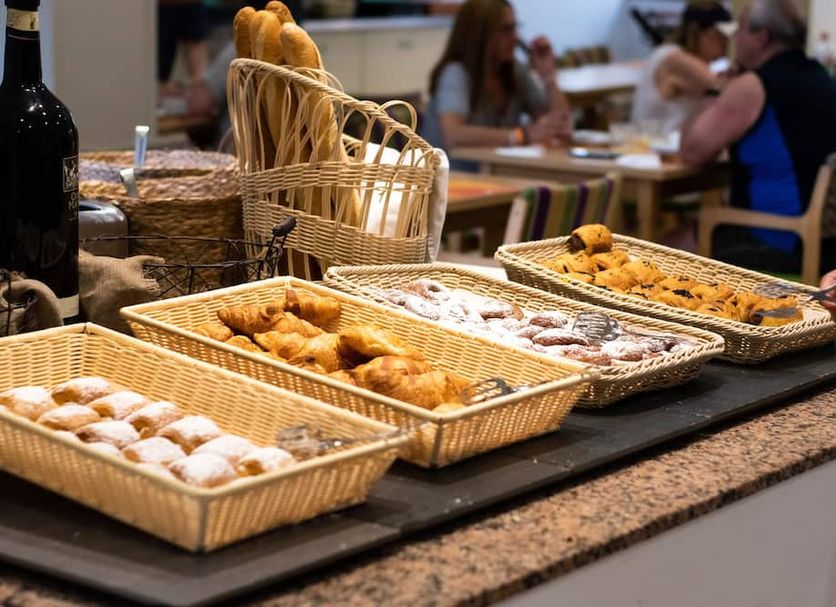 Buffet Photo
