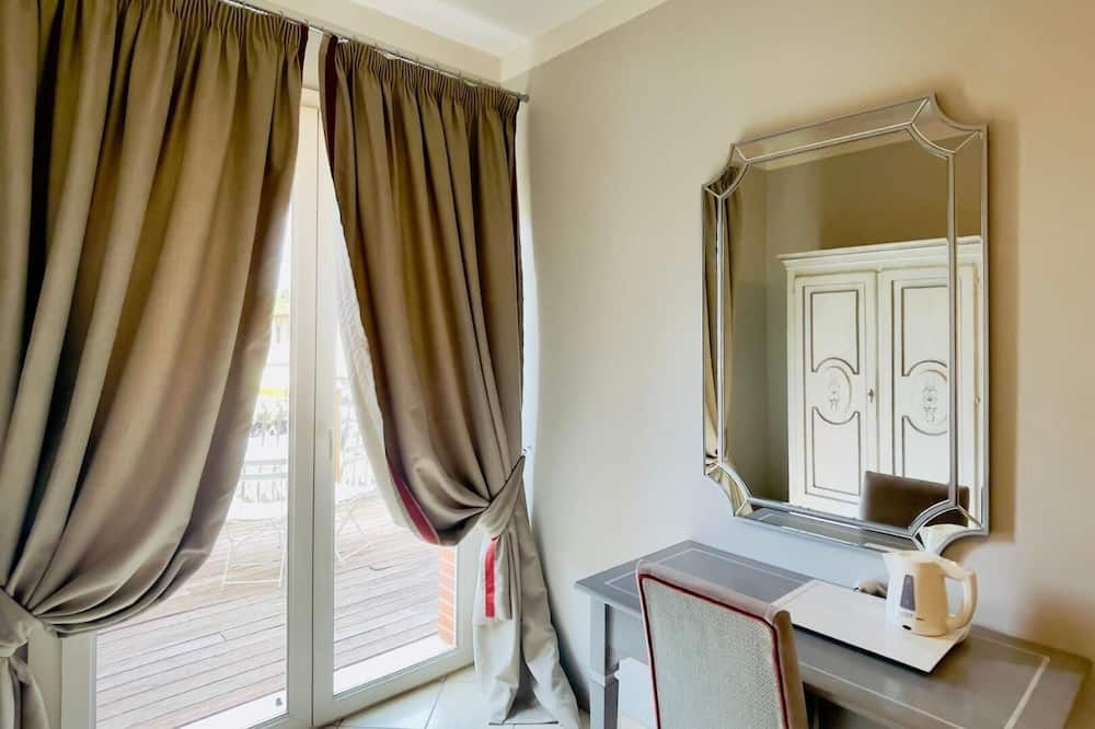 Room amenity