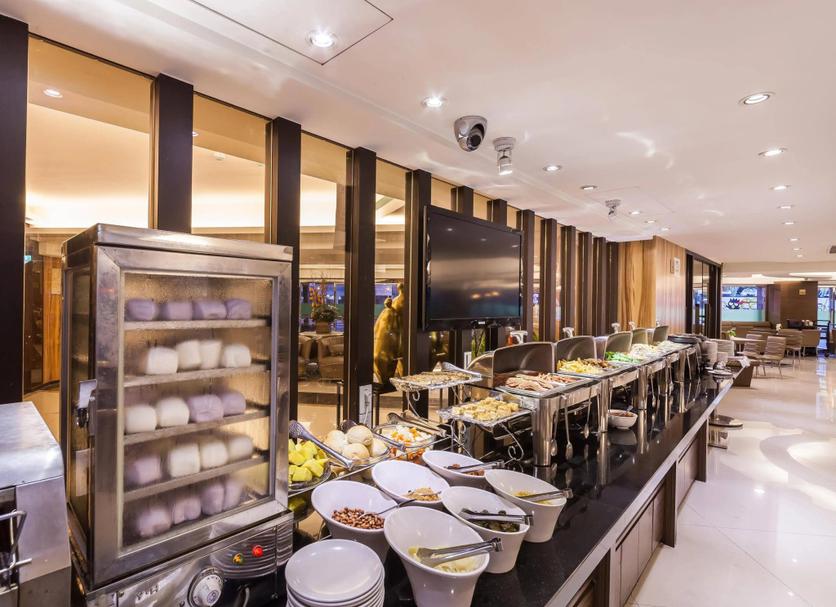 Buffet Photo