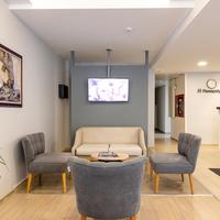 A Hotels & Suite