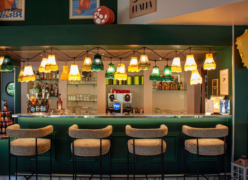 Bar Photo