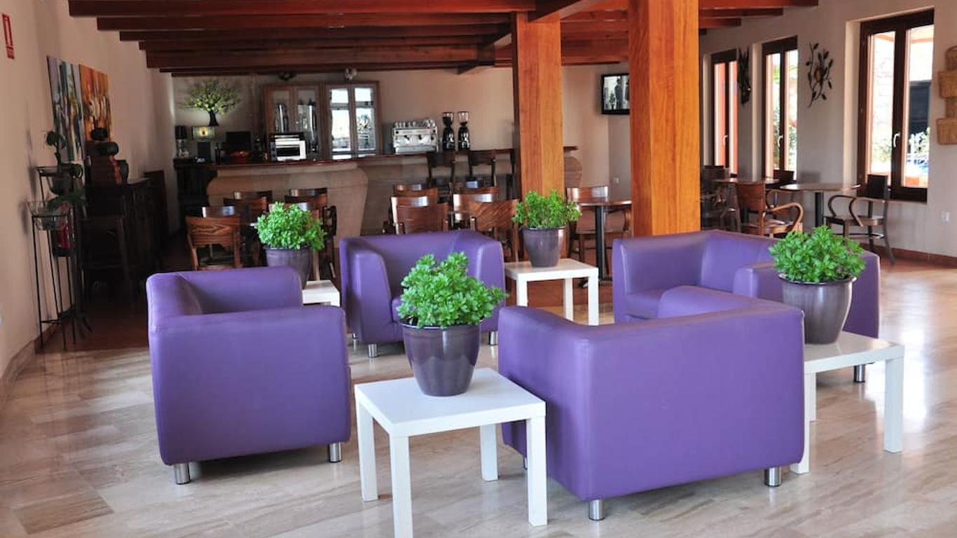 Aparthotel Puerto Mar