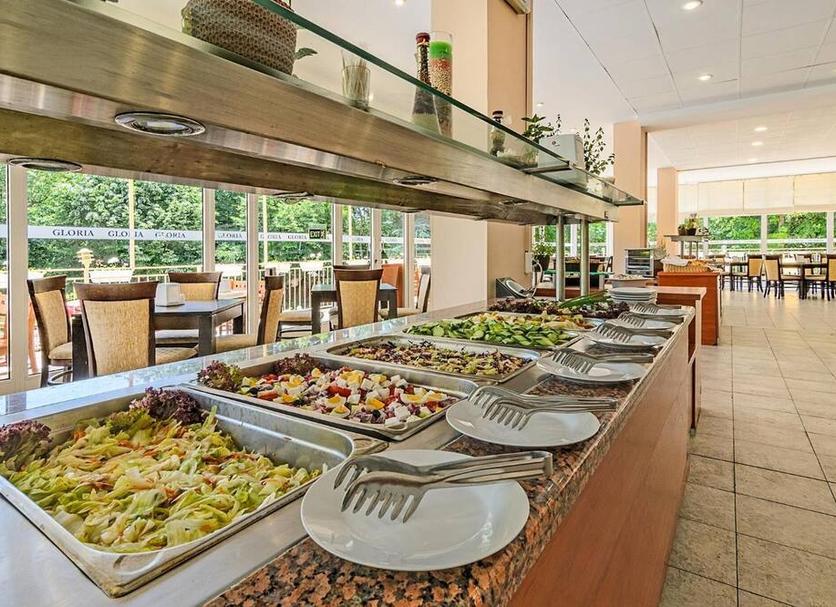 Buffet Photo