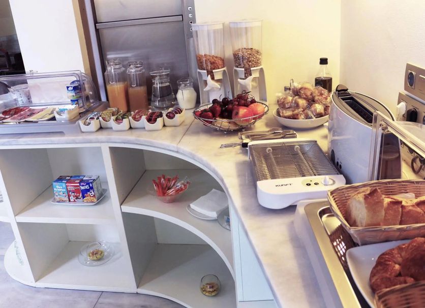 Buffet Photo