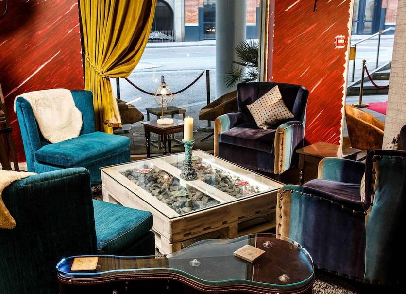 Lounge Photo