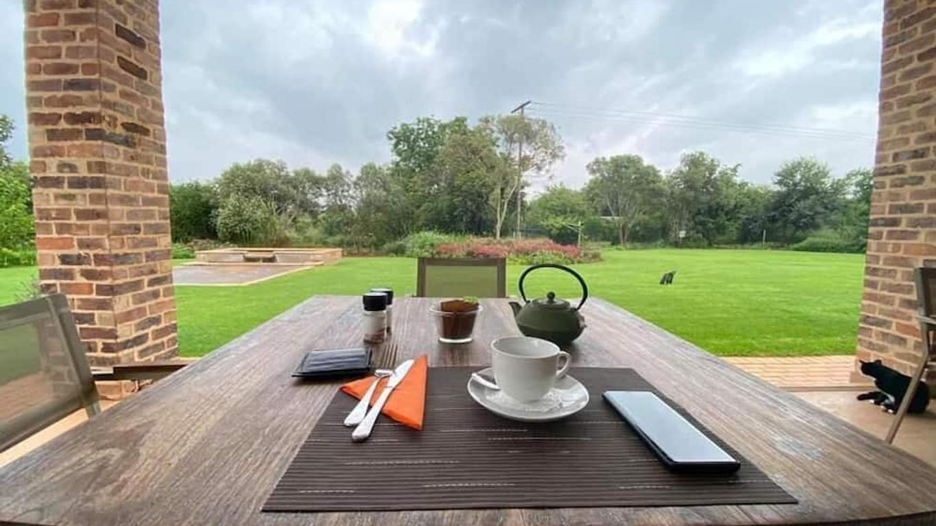 Esther's Country Lodge