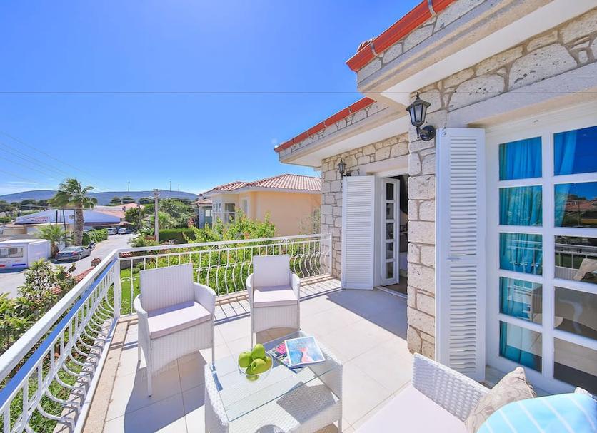 Balcony Photo