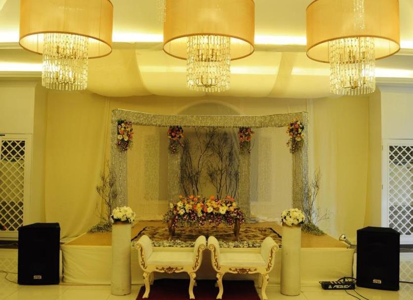 Banquet hall Photo