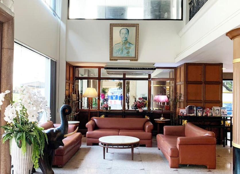 Lounge Photo