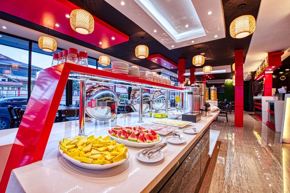 Buffet Photo