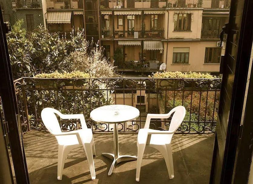 Balcony Photo