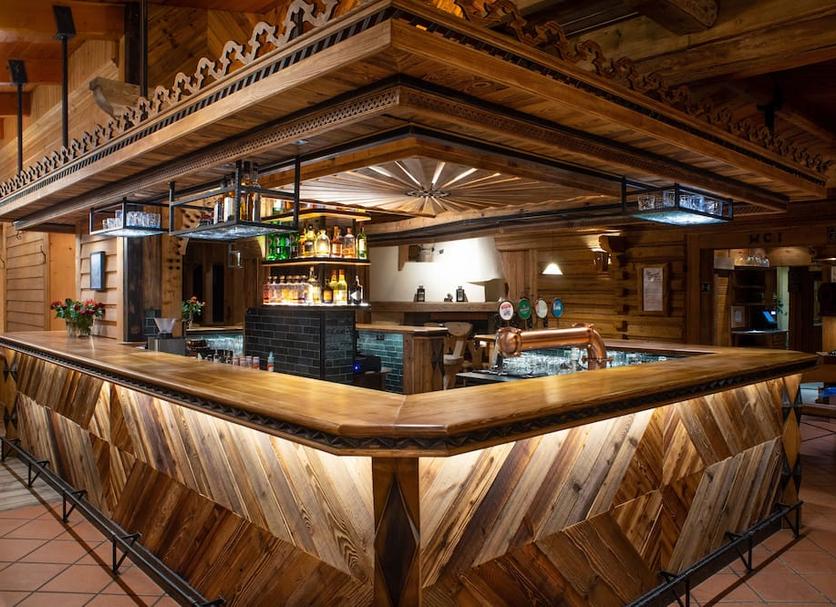 Bar Photo