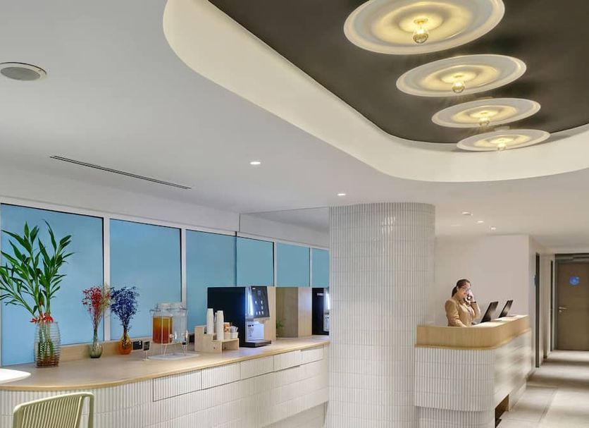 Front desk Photo