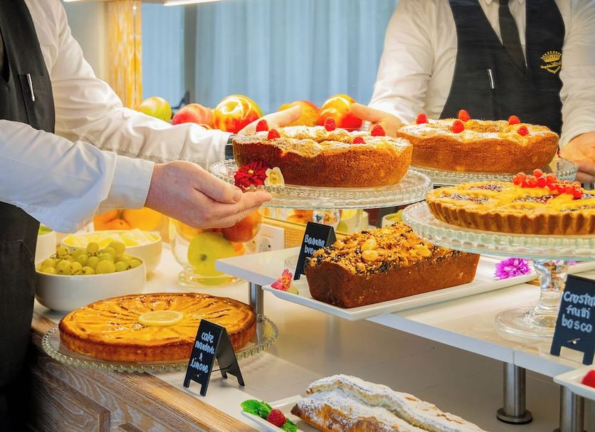 Buffet Photo