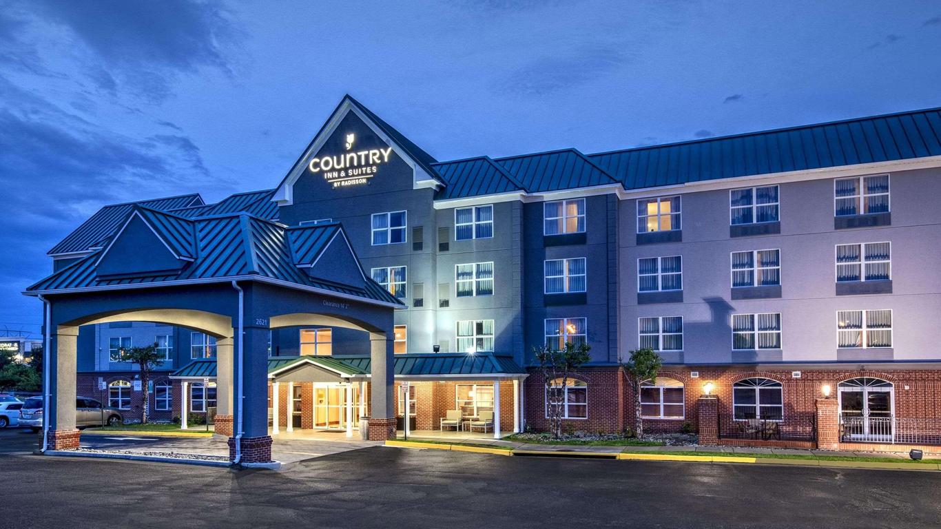 Country Inn & Suites by Radisson, Potomac Mills