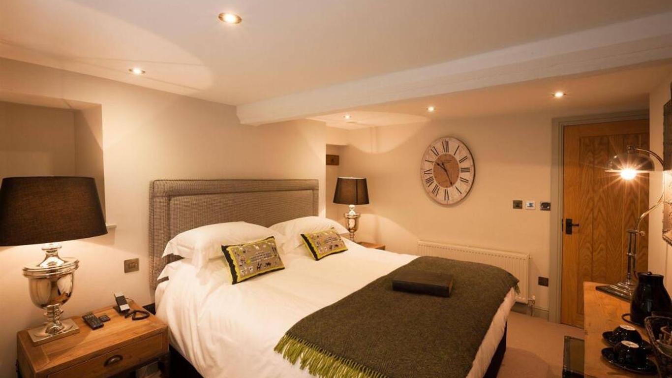 The Maytime Inn