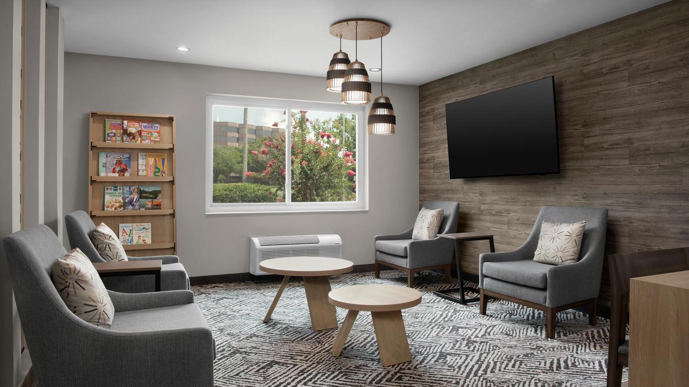 Candlewood Suites Jacksonville - Southpoint