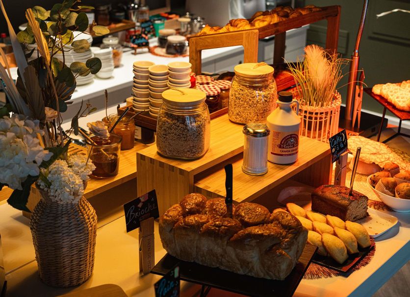 Buffet Photo