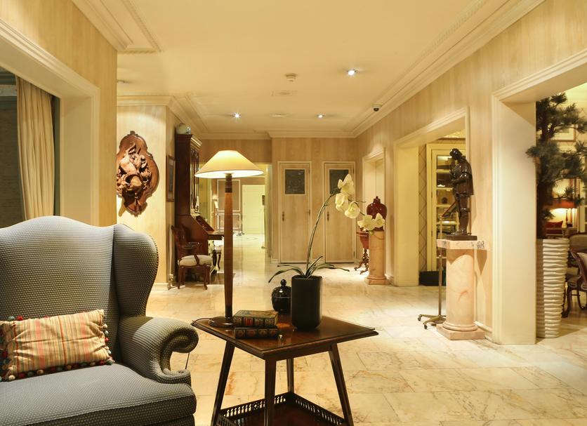 Lobby Photo